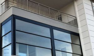 Guillotine Vertical Slider (Verandah Glideup)