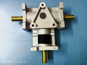 Hydraulic Chrome Finish Aluminium Bevel Helical Right Angle Gearbox
