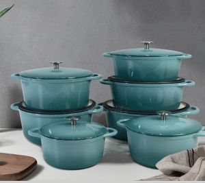 Enameled Cast Iron Covered Round Casserole, Packaging Type : Blue