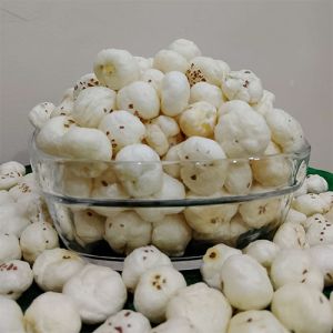 White Makhana, Shape : Round, Taste : Light Sweet