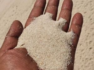 Industrial Silica Sand, Color : Creamy, Form : Crystal