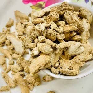 Brown Himachal Dry Ginger, Packaging Size : 25-50kg Food Grade
