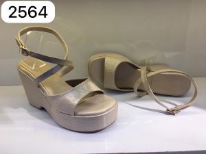 2564 Platform Heel Womens