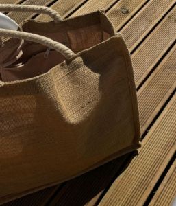 Plain Jute Bags, Color : Brown, Closure Type : Zip