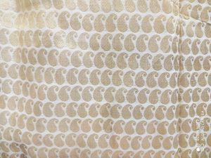 Intricate Designs Silk Brocade Fabrics, Width : 45 Inches