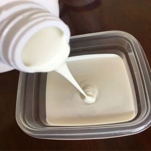 Gilding Glue Adhesive, Form : Liquid, Packaging Type : Bottle