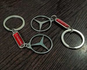 Enamel Custom Metal Keychain with Automotive Logo