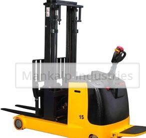Electric Reach Stacker