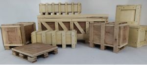 Pinewood Plywood Box Customized for Packaging