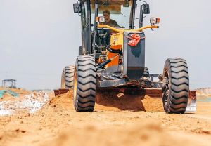 Motor Grader PY130H, Power : 97KW