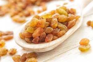 Seedless Dry Yellow Raisin for Cooking, Snacking, Baking