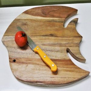 Plain Fish Shaped Wooden Chopping Board, Color : Brown for Kitchen
