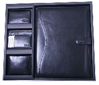 Leather Gift Set 05