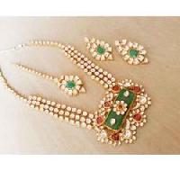 kundan gold jewellery