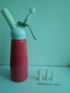 Whipped Cream Dispenser Whipped Cream Dispenser