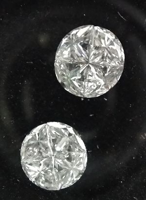 4 Pcs Round Cut Diamonds