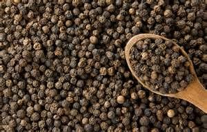 Black Pepper Seeds and Powder