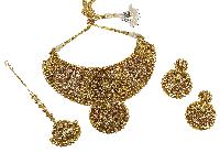 Indian Traditional Gold Plated Choker Set With Maang Tikka