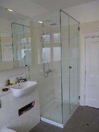 shower partitions