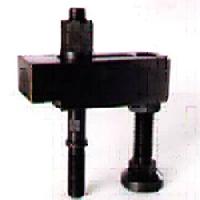 hydraulic clamping device