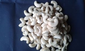 W210 Whole Cashew Nuts