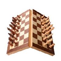 Wooden Magnetic Chess