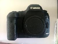 Canon EOS 5D Mark IV Digital SLR camera