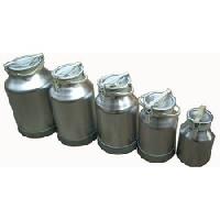 STAINLESS STEEL MILK STAORAGE CANS