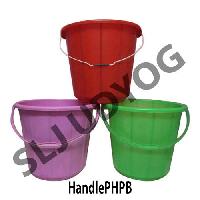 plastic handle bucket