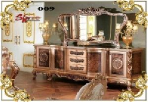 009 Wooden Dressing Table