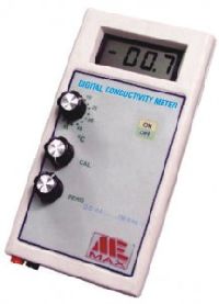 Portable digital Conductivity meter ME 977