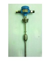 Displacer Type Level Transmitters