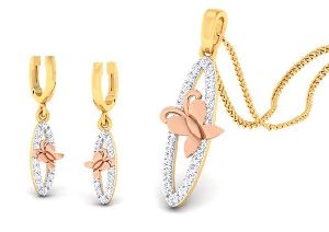 14kt Gold Oval Shape Diamond Pendant Set with Butterfly Design