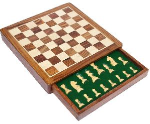 Wooden magnetic chess with drawer