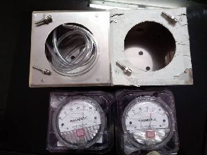 Magnehelic Differential Pressure Gauge SS Box