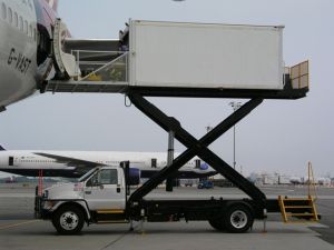 Cabin Service High Lift Trucks