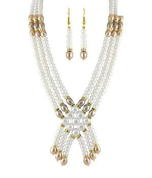 Hyderabadi Pearl Necklace Set