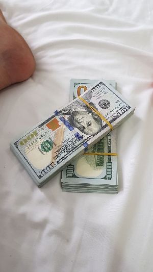 cleaning black dollars service