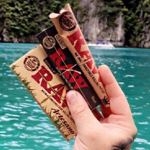 Premium quality Rizla rolling papers