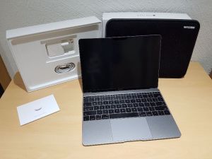 12 Space Gray 1 GHz8 GB Apple MacBook