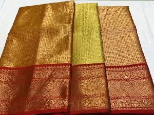 exclusive maheswari silk blend drapes with blouse piece