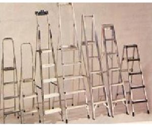 self supported Fiberglass ladder