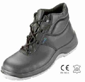 karam safety shoes en345
