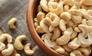 raw cashew nut