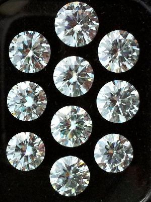 White Moissanite Diamonds