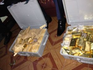 22 Carats Gold Dust Rough Diamonds