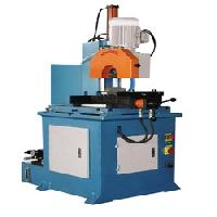 circular sawing machine