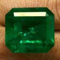 emerald oval cut emerald