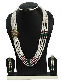 Pearl Brooch Necklace Set