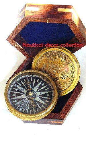 Direction Collectible Unique Compass & Wooden Case Gift